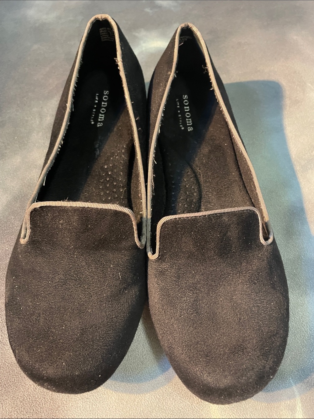 Sonoma Black Flats with gray Trim | 8.5